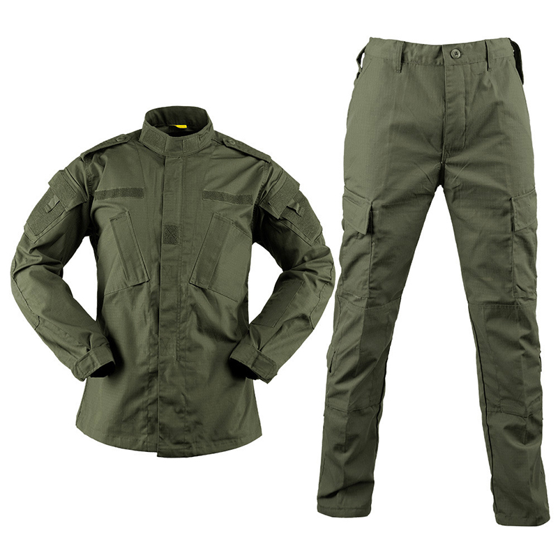 Lightweight Outdoor Uniform for Training 0.8 kg/pc Seamless Fusing Technology