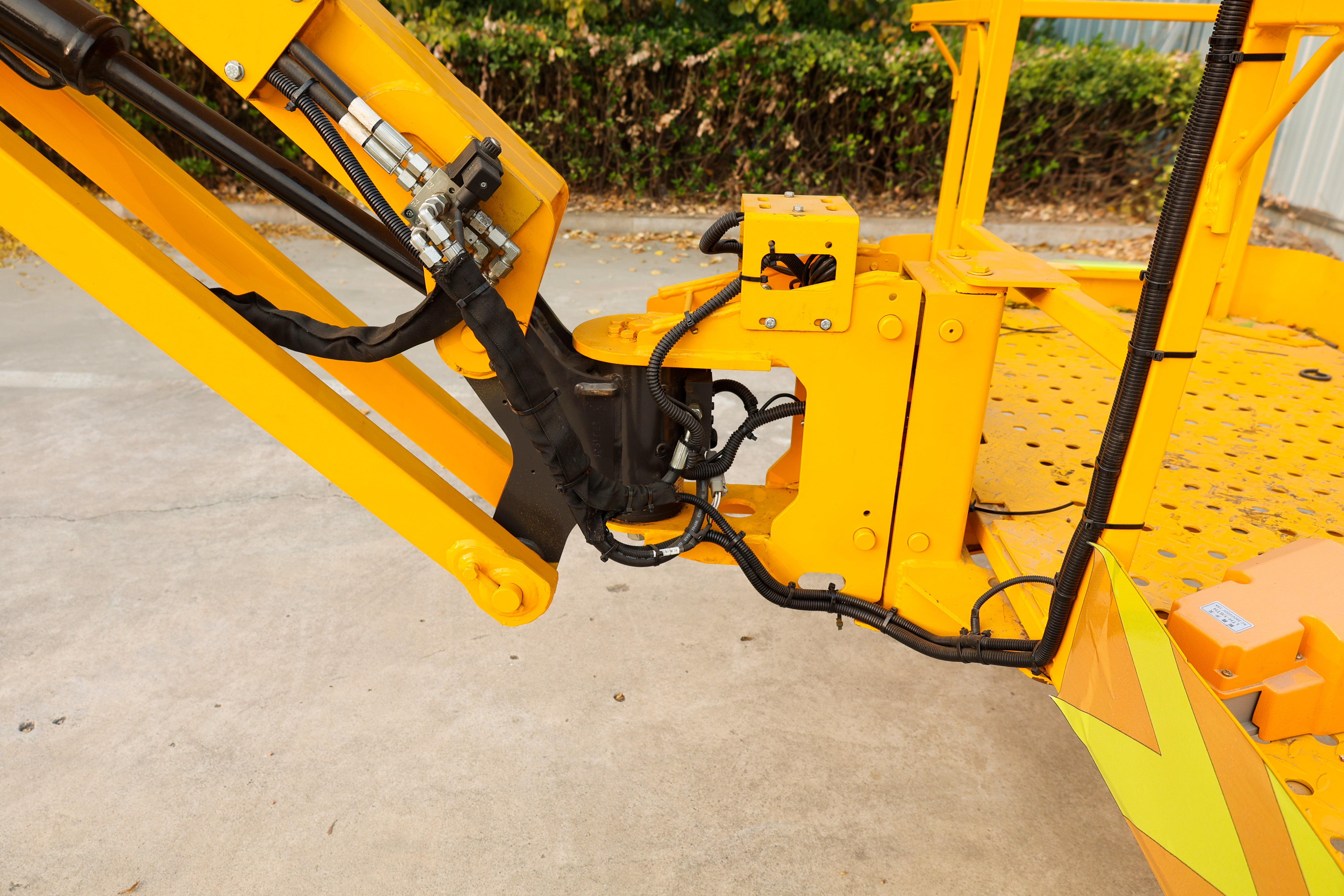 28m 4WD Towable Telescopic Boom Lifting Aerial Platform lift Price with Best Quality