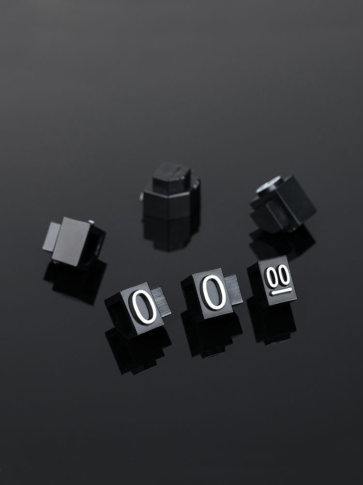 Adjustable Fashion Jewelry Display Price Tags 3mm Thick For Watches And Rings