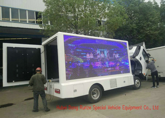 FAW Digital Mobile LED Billboard Truck Three Side For Road Show / Live Broadcasting