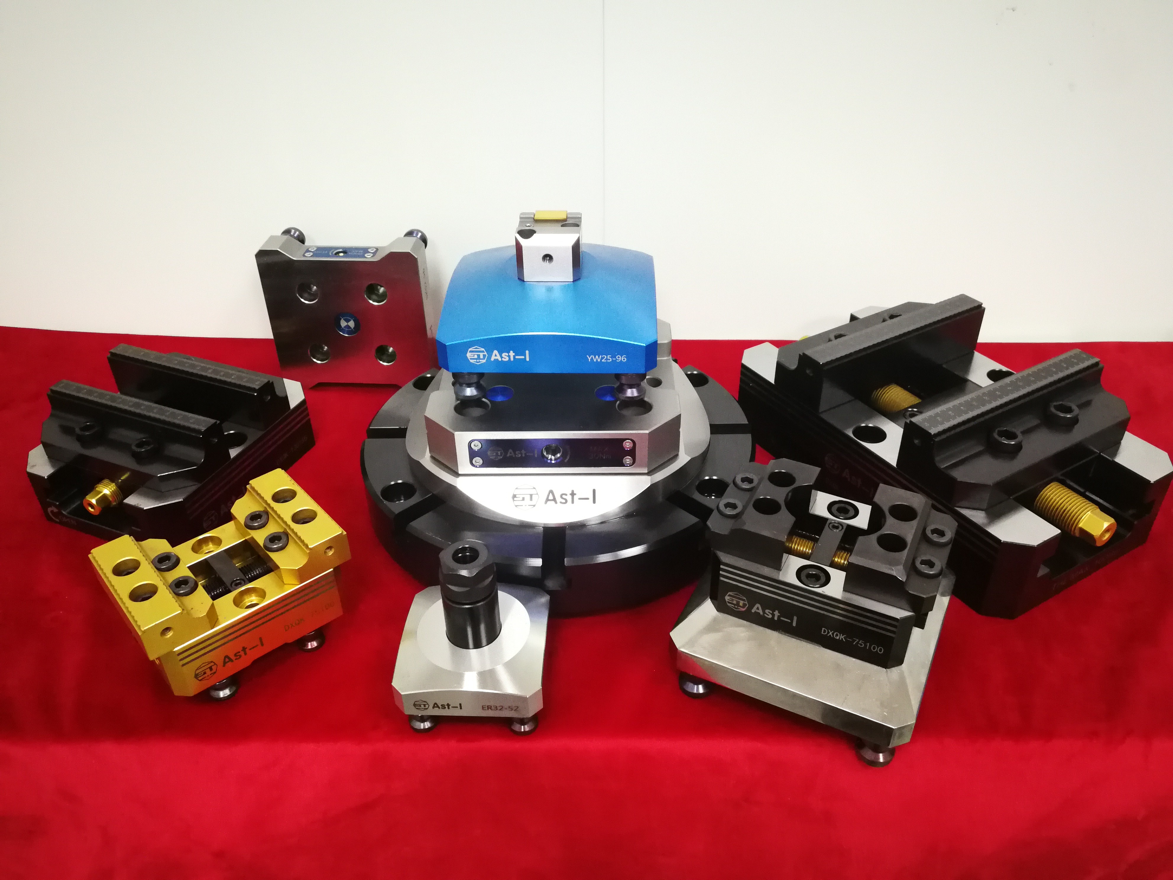 Clamping Precision Axis Fixtures 128mm Alloy Steel Material 125128