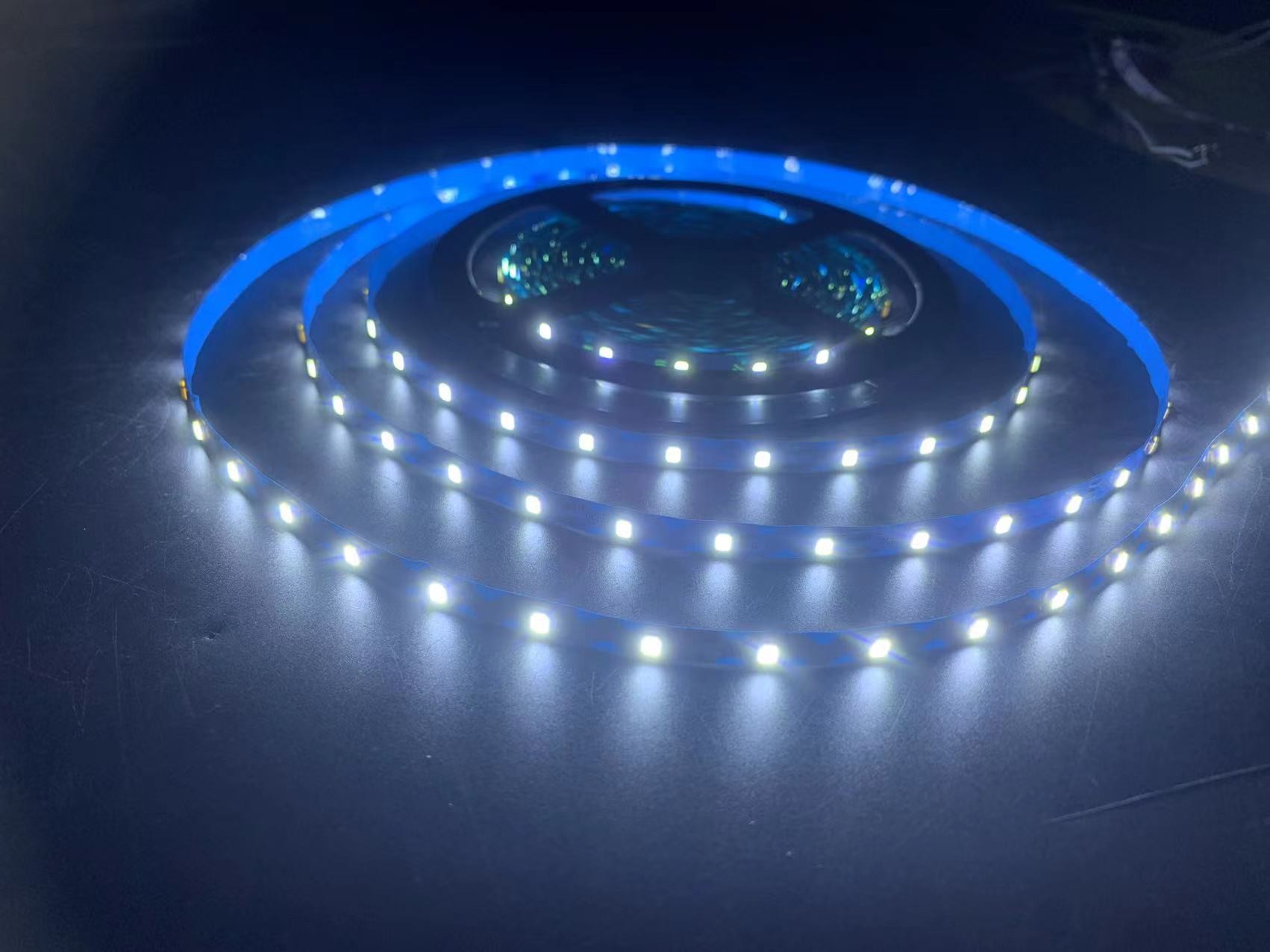 IP60 42D Flexible LED Strip Lights SMD2835 Monochrome LED T-Shaped Lamp Belt