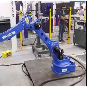 Yaskawa GP180-120 Robotic Arm With CNGBS Robot Quick Changer For Automated