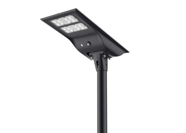 200lm/W 30W IP66 Integrated Intelligent Solar LED Street Light TUV CB CE SAA
