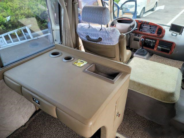 29seats Used Toyota Coaster Bus Mini Van Coach Bus Used 2TR Gasoline Engine