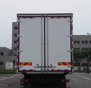 Sinotruk Howo 6x4 25t Fish Meat Transport Fresh Goods refrigerator truck