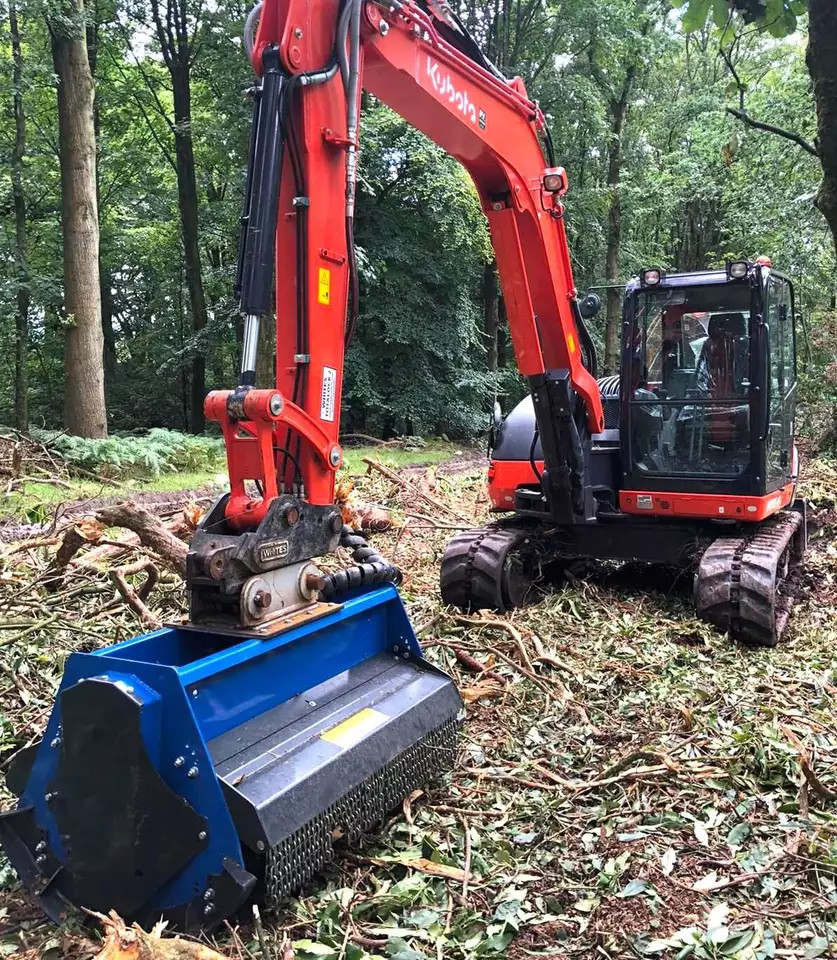 2024 New 1.5-20 Ton Mini Excavator Brush Cutter Flail Mower Forestry Mulcher Lawn Mower for Sale