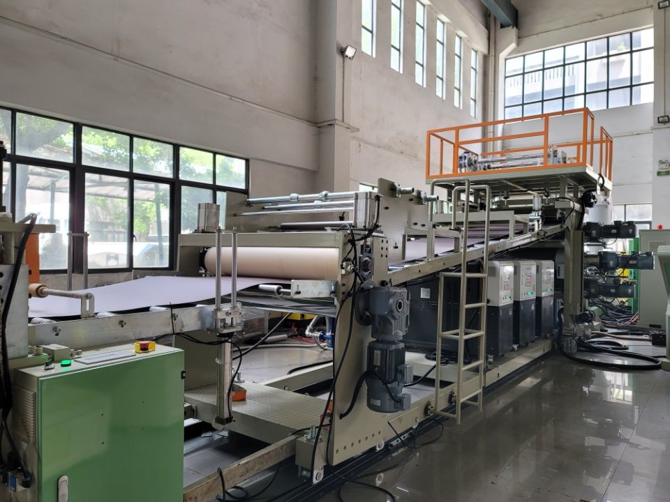 Customized Color Luggage Making Machine Speed of 1-25m/min