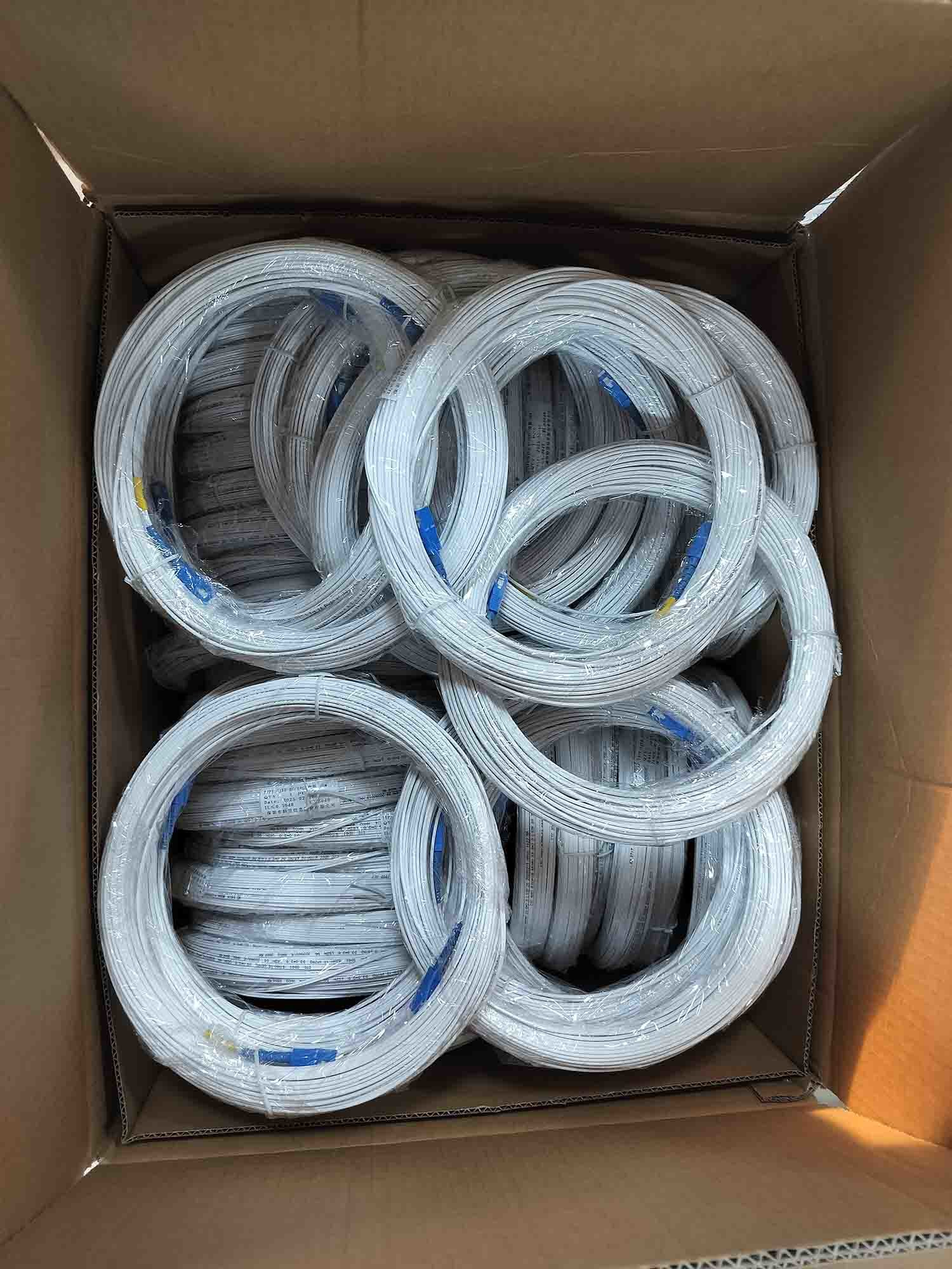 Multiple Options UPC APC Lc Sc Fiber Patch Cable SMF 1-2 Cores All Weather Design
