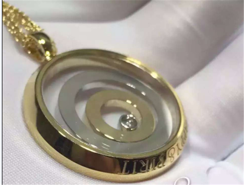 18K Gold Chopard Jewelry Happy Spirit Pendant Round Shape With Natural Diamonds