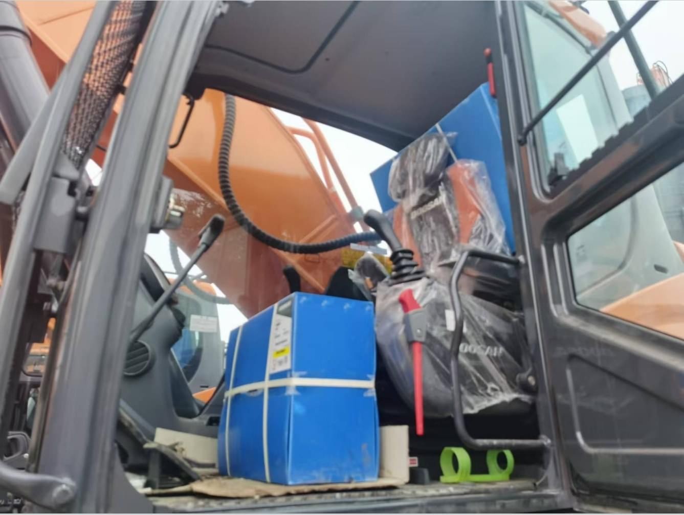 Heavy Machine Doosan DX500 Used Excavator 50 Ton Big Secondhand Construction Excavator In Good Condition