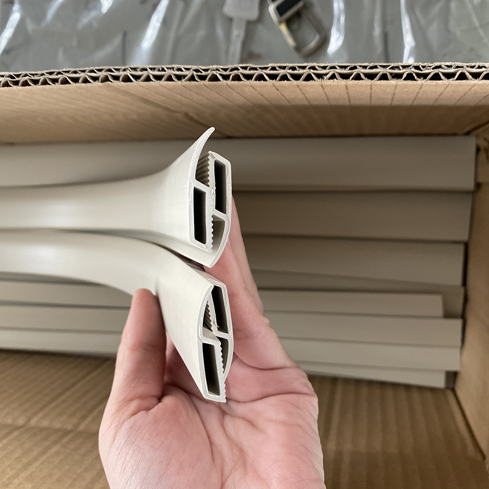 OEM Accepted Flexible PVC Full Cove Former Capping Skirting Strips for Durable Cove