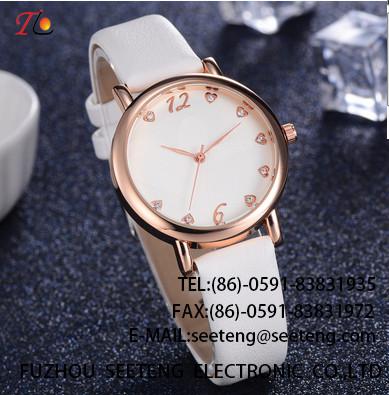 wholesale Pu watch Round dial alloy case quartz watch fashion watch concise