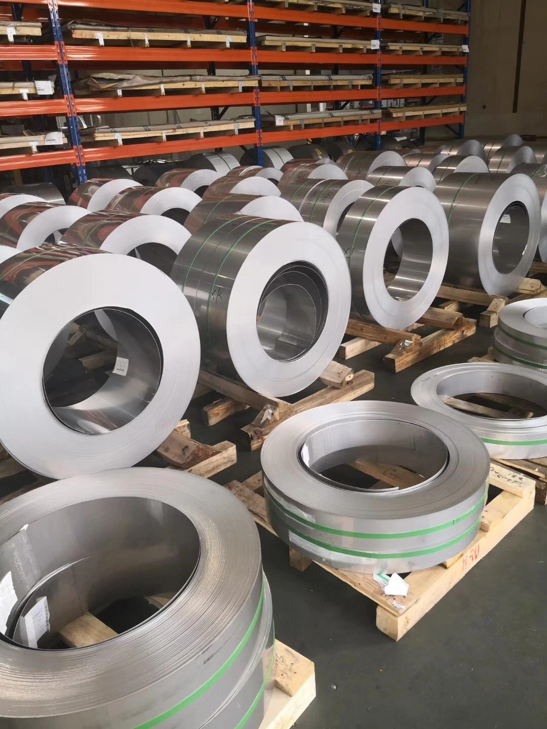 Austenitic Hot Rolled Stainless Steel Coils Strips AISI 200 Serise 201 6mm