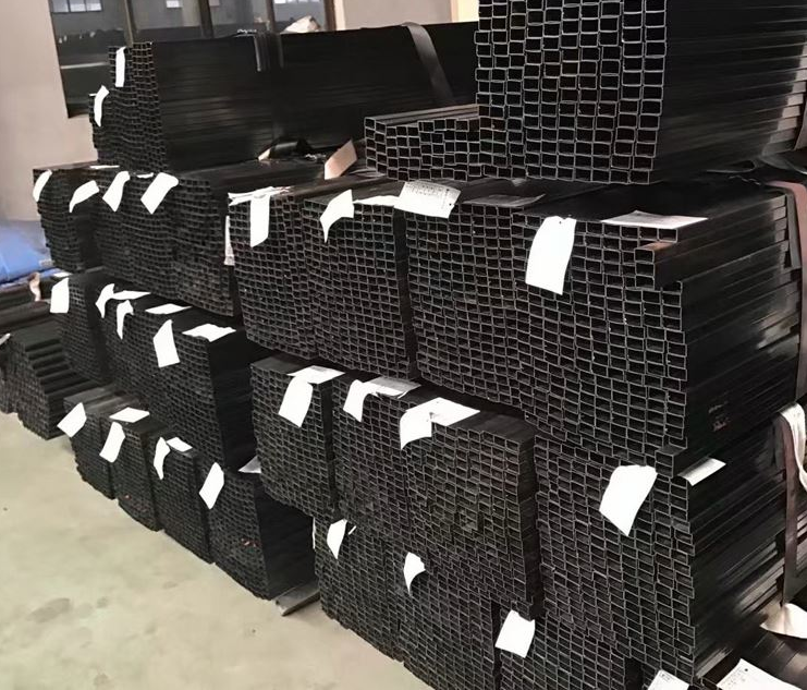 ISO 14mm Black Steel Square Tube JIS SS400 Galvanized Square Tube