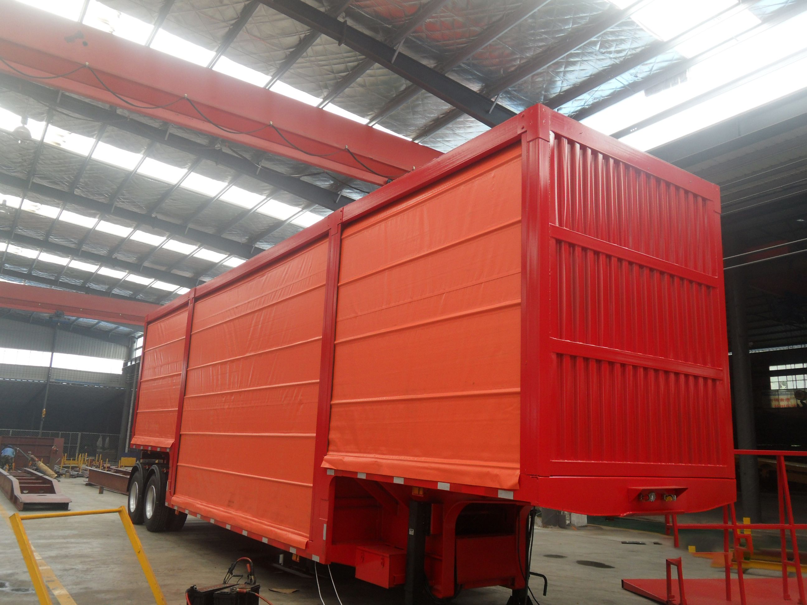 NDRC Announced Enterprise 40 Tons Curtain Semi Trailer with Dual Line Braking System