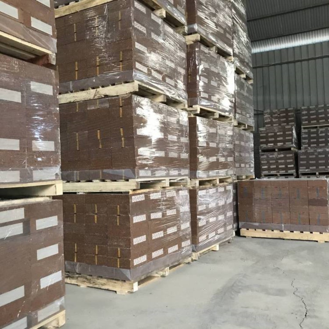 Raw Material Magnesia Lron Cutting Magnesia Iron Spinel Bricks for Cement Industry