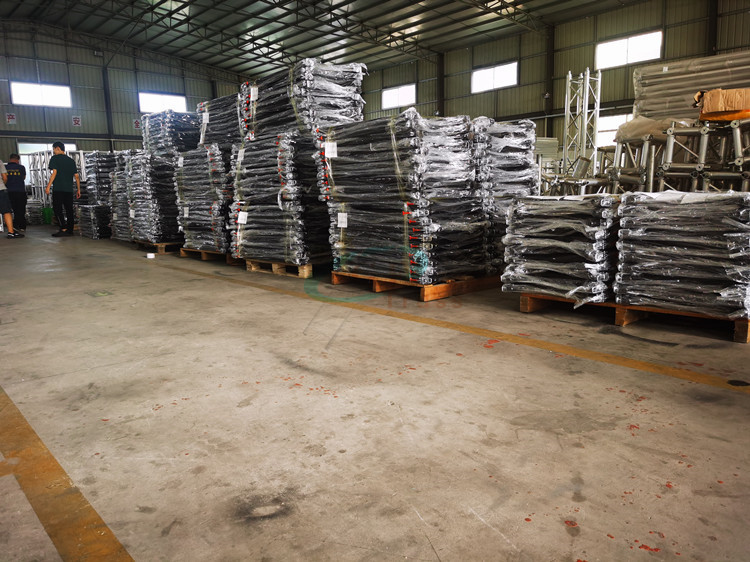 500mm*500mm 5M Height Aluminum Stage Truss For LED Screen Stand