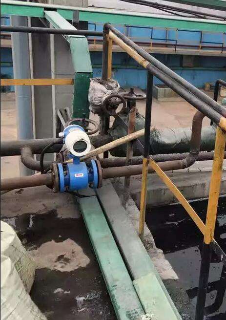 PTFE PVF Liner Digital Liquid Flow Meter For Medicine Field