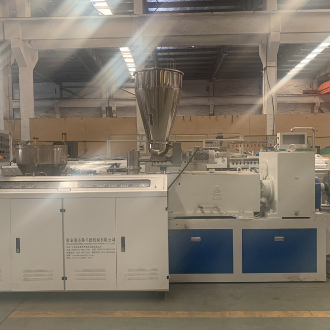 400kg/H Conical Twin Screw Plastic Extrusion Line