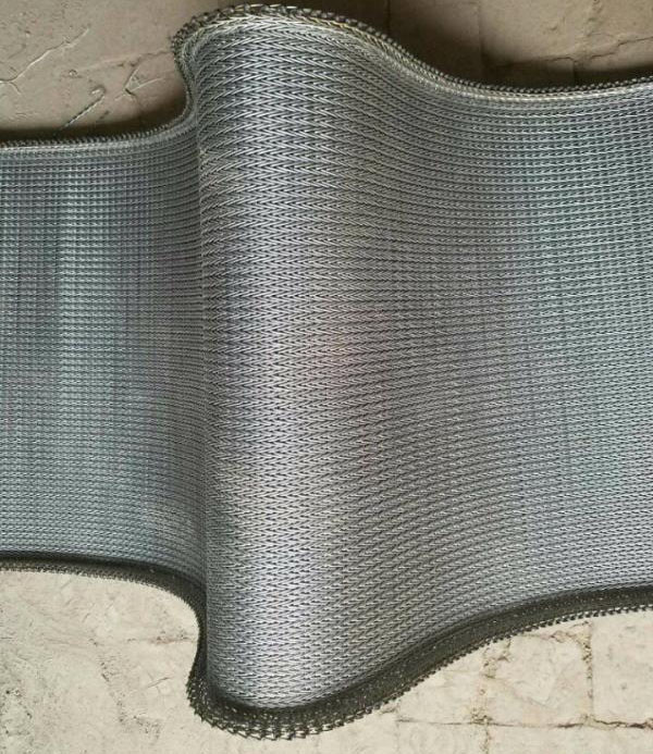 High Temperture Resistant Wire Mesh Conveyor Belt For Heat Treatment
