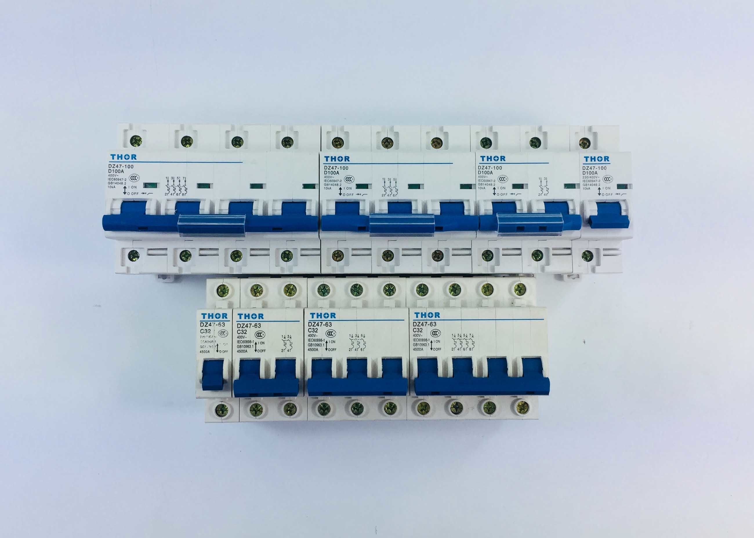  Air Switch Bipolar Miniature Circuit Breaker Home Short Circuit Overload Protector Manufactures