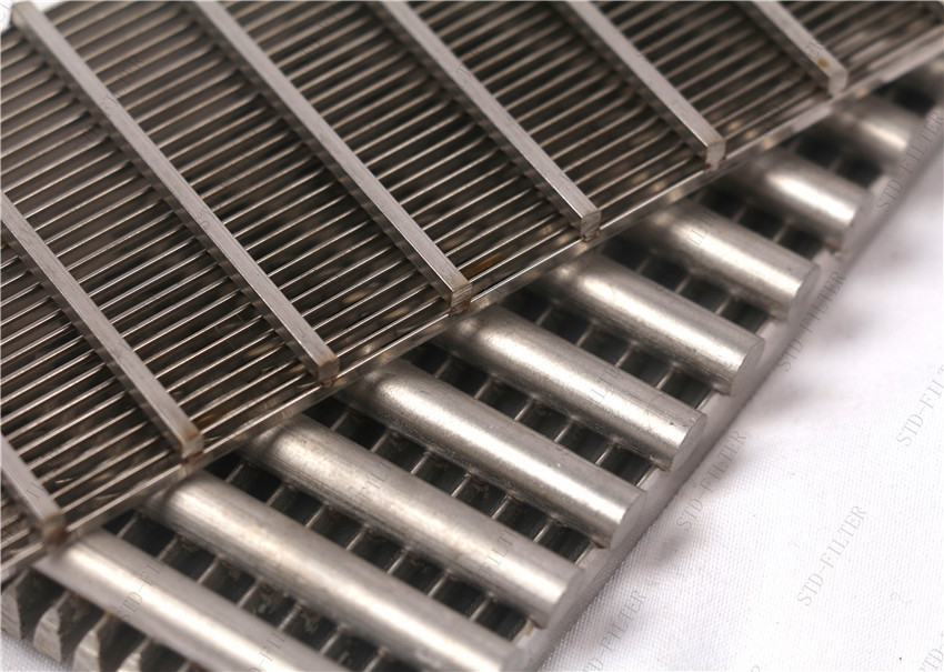High Precision SUS316L 0.3mm Slot Wedge Wire Mesh Filter Element Flat