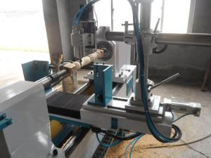  Multifunction CNC Wood Lathe Machine Iron Material With Servo Driving System Manufactures
