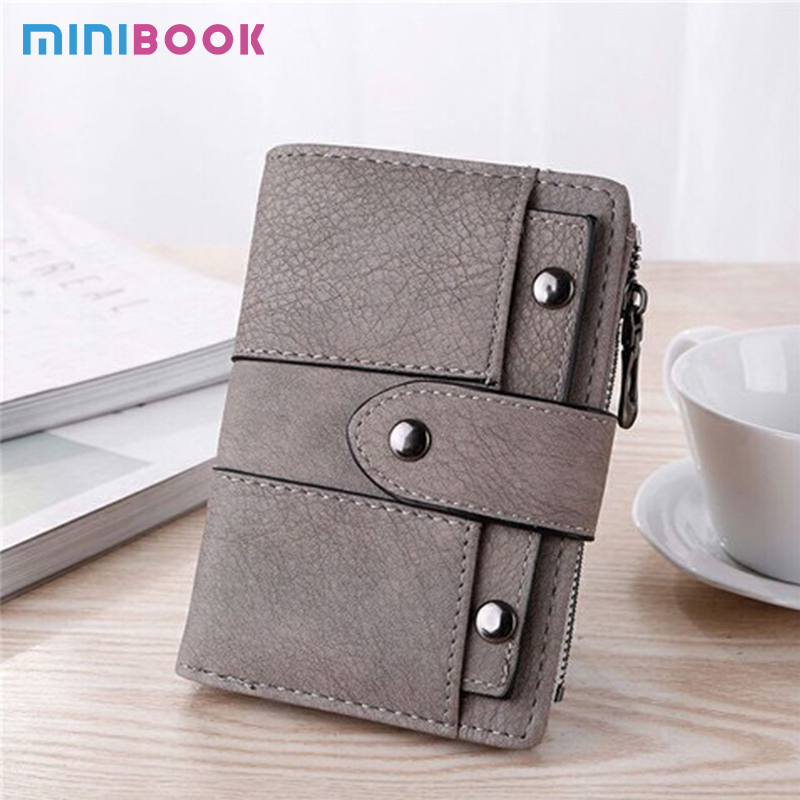 Genuine Leather Classic Men and Women Wallets with Package Size 13.5cm*10CM*2.5CM
