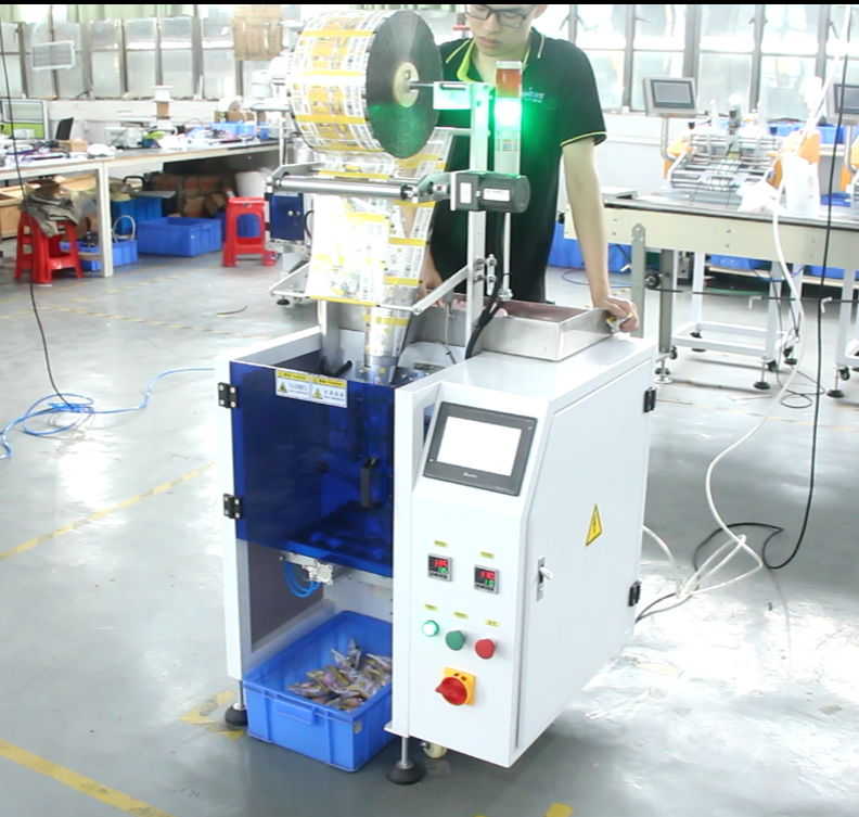 Semi Automatic Packing Mini Heat Bag Sachets Plastic Nuts Hardware Packing Machine