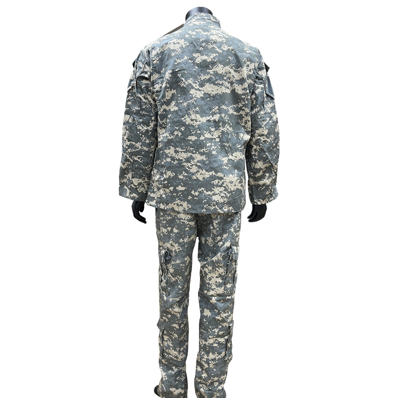 Customized Men's Breathable Sports Uniform with Basic Protection Class and Function