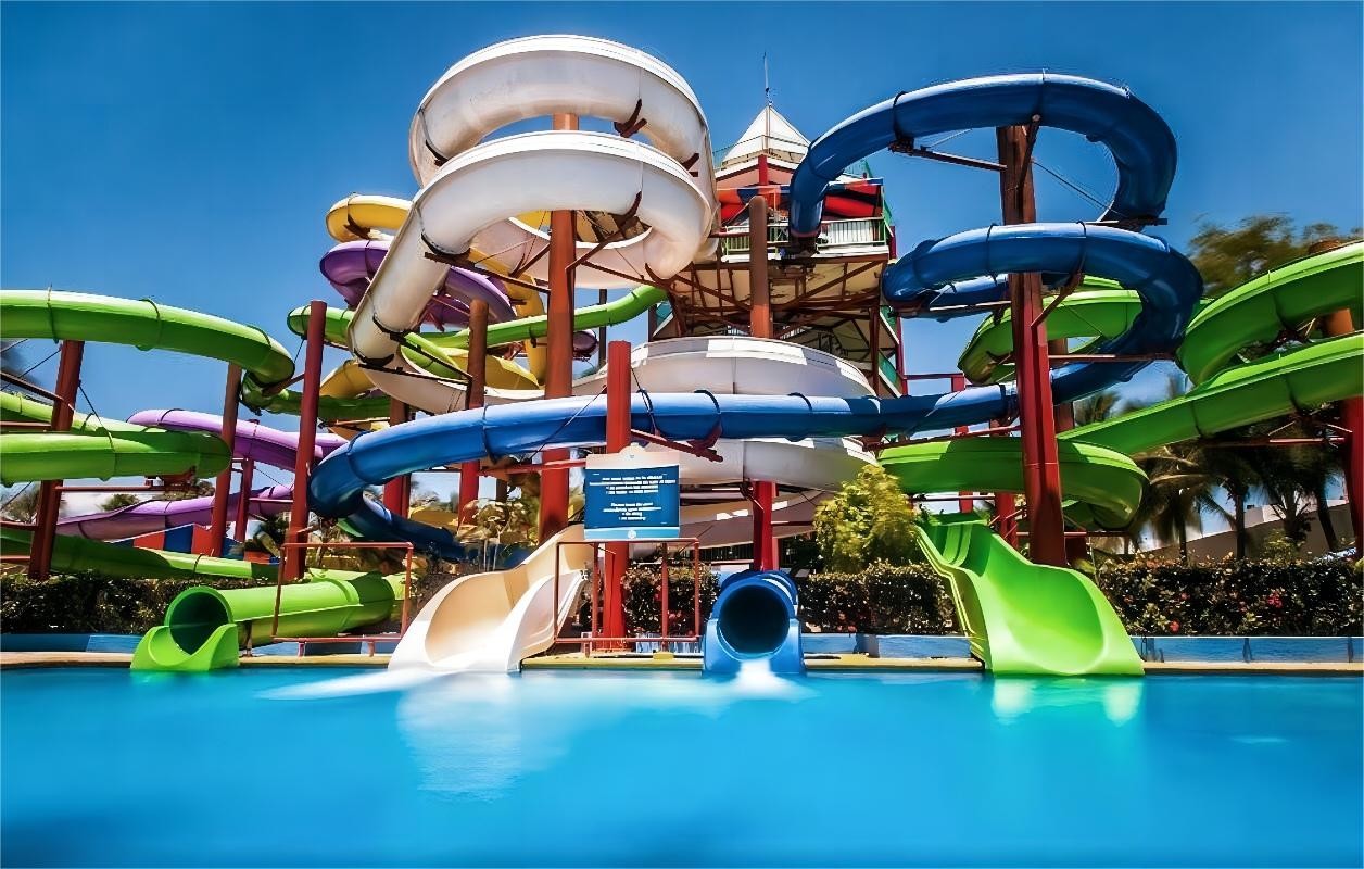 Kids Fiberglass Water Park Slide Outdoor Water Play Carnival Rides