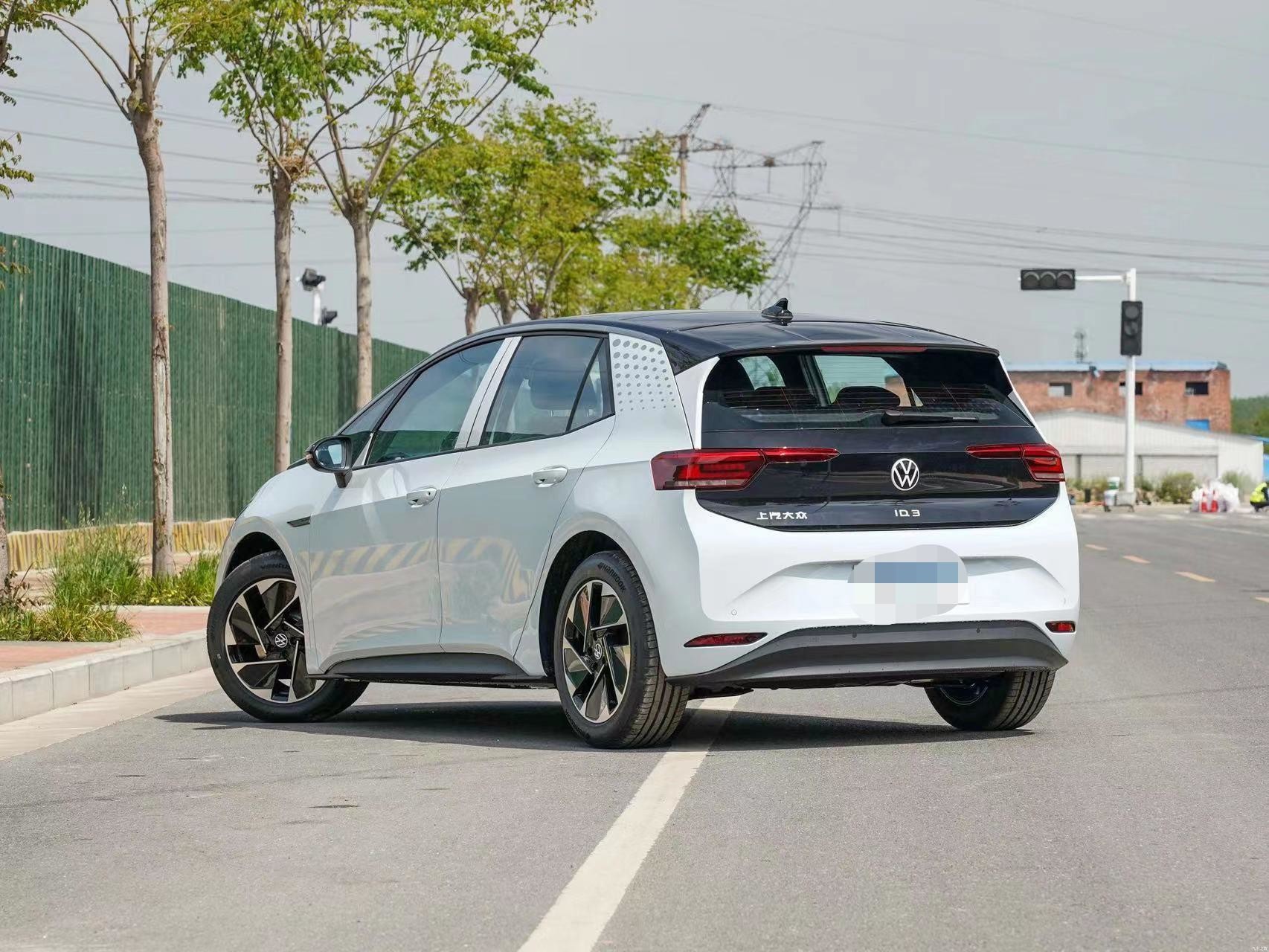 VW ID 3 2022 Pro Jizhi Version EV Compact Car 450km 5 Door 5 Seats 2 WD