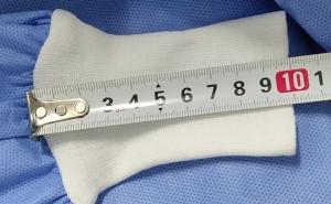  Knitted Cuff Disposable Hospital Gowns , Surgical Gowns Hook Loop Fastener Manufactures