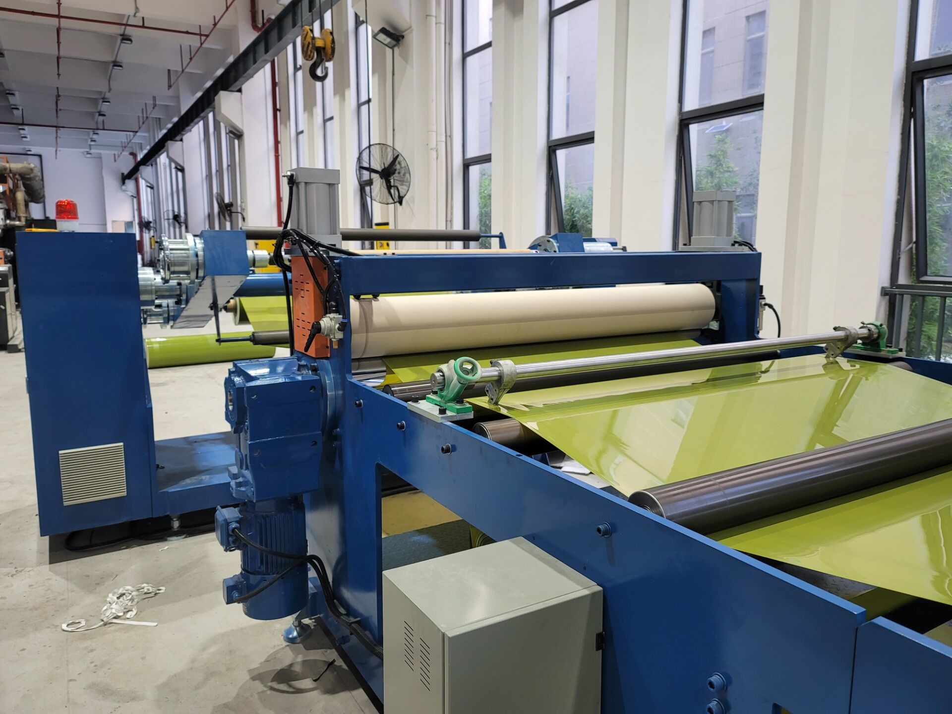CE Certified Plastic Sheet PLC Extrusion Machine 500kg/H 100rpm
