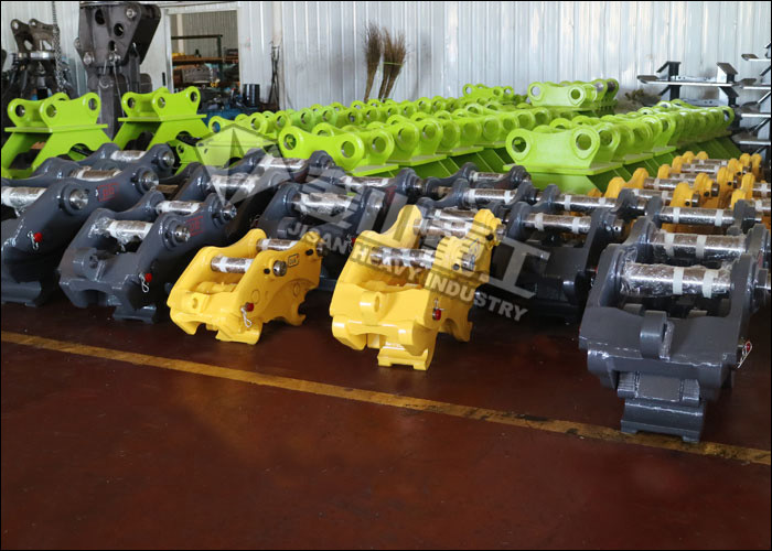Q345B Steel Excavator Quick Coupler High Efficiency For Hitachi Excavator ZX200 ZX210