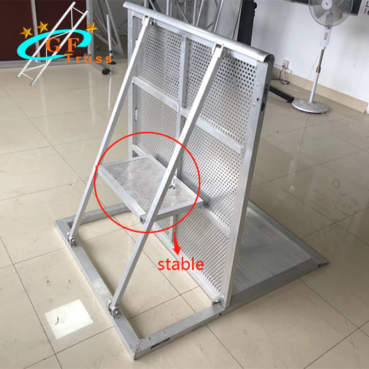 1Mx1.2Mx1.2M Aluminum Stage Accessories Sliver Safety Fence Barrier For Concert