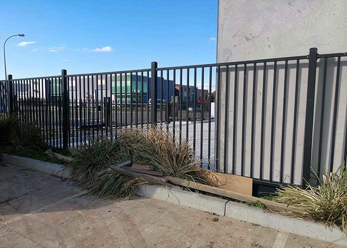 Commercial Residential D Pale Welded Wire Garden Fence Flat Top Steel