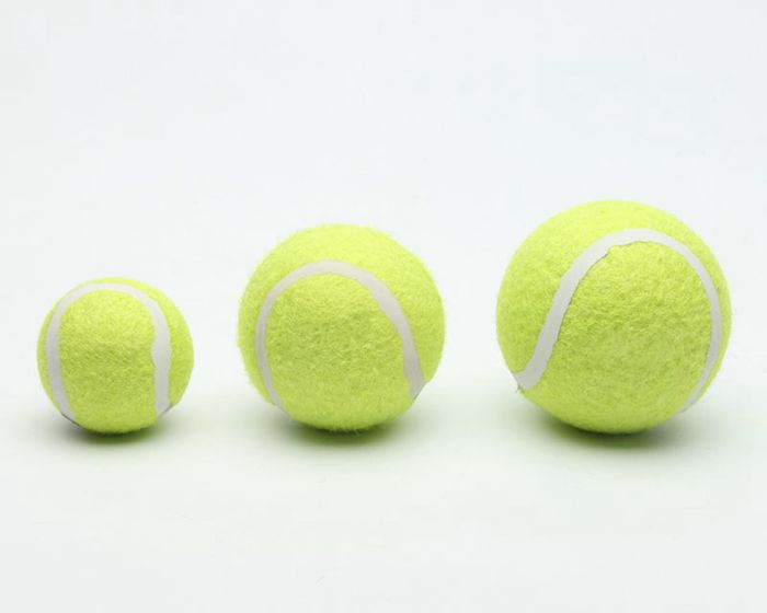 Large Commercial Dog Safe Tennis Balls For Dog Interactive Outdoor Play