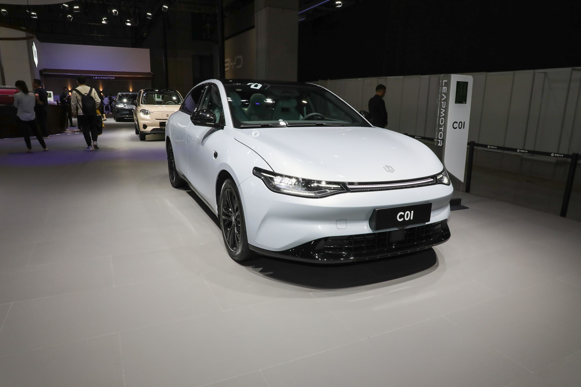 International LEAPMOTOR C01 lingpao 4WD edition ec used cars for sale cars electric 2022 2023 ev car Made in China