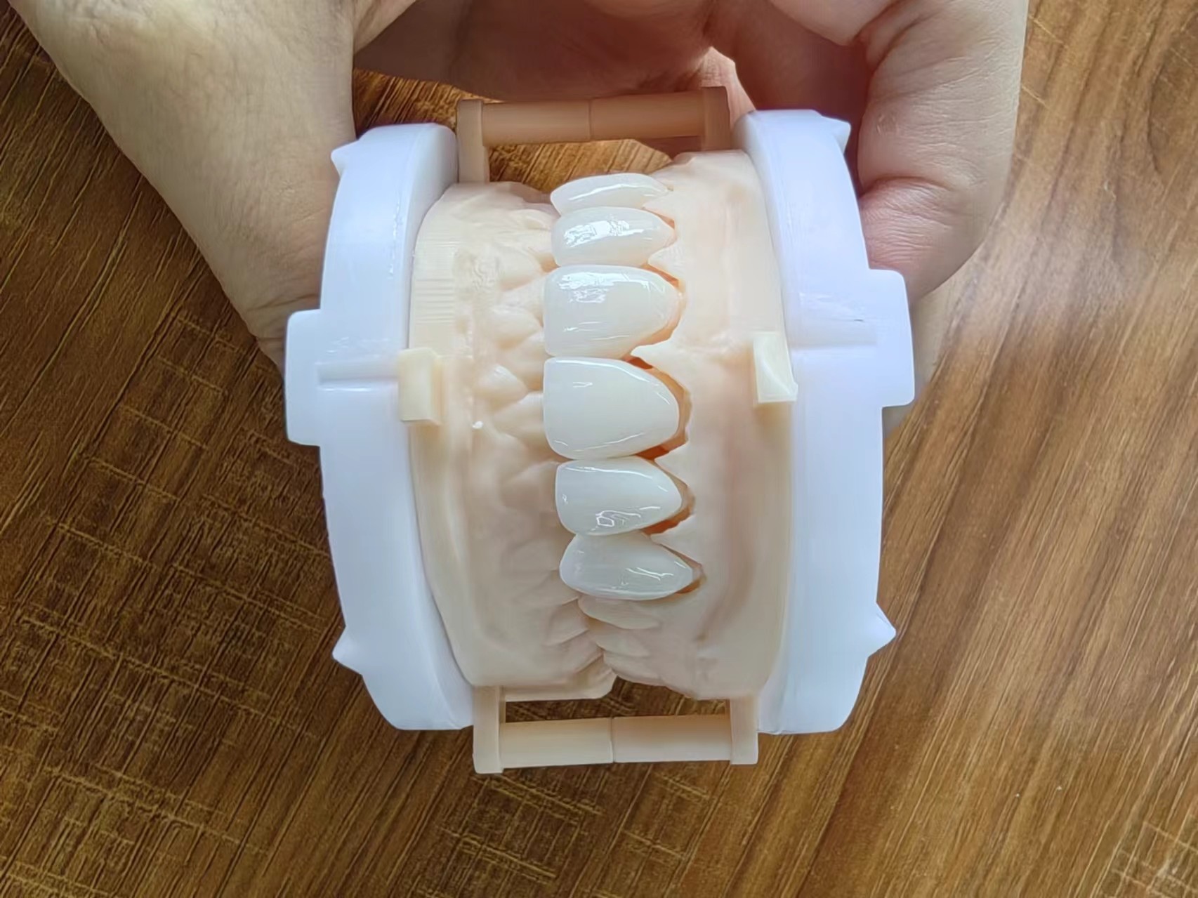 Natural Looking Layered Zirconia High Strength Zircon Multilayer Rectangular
