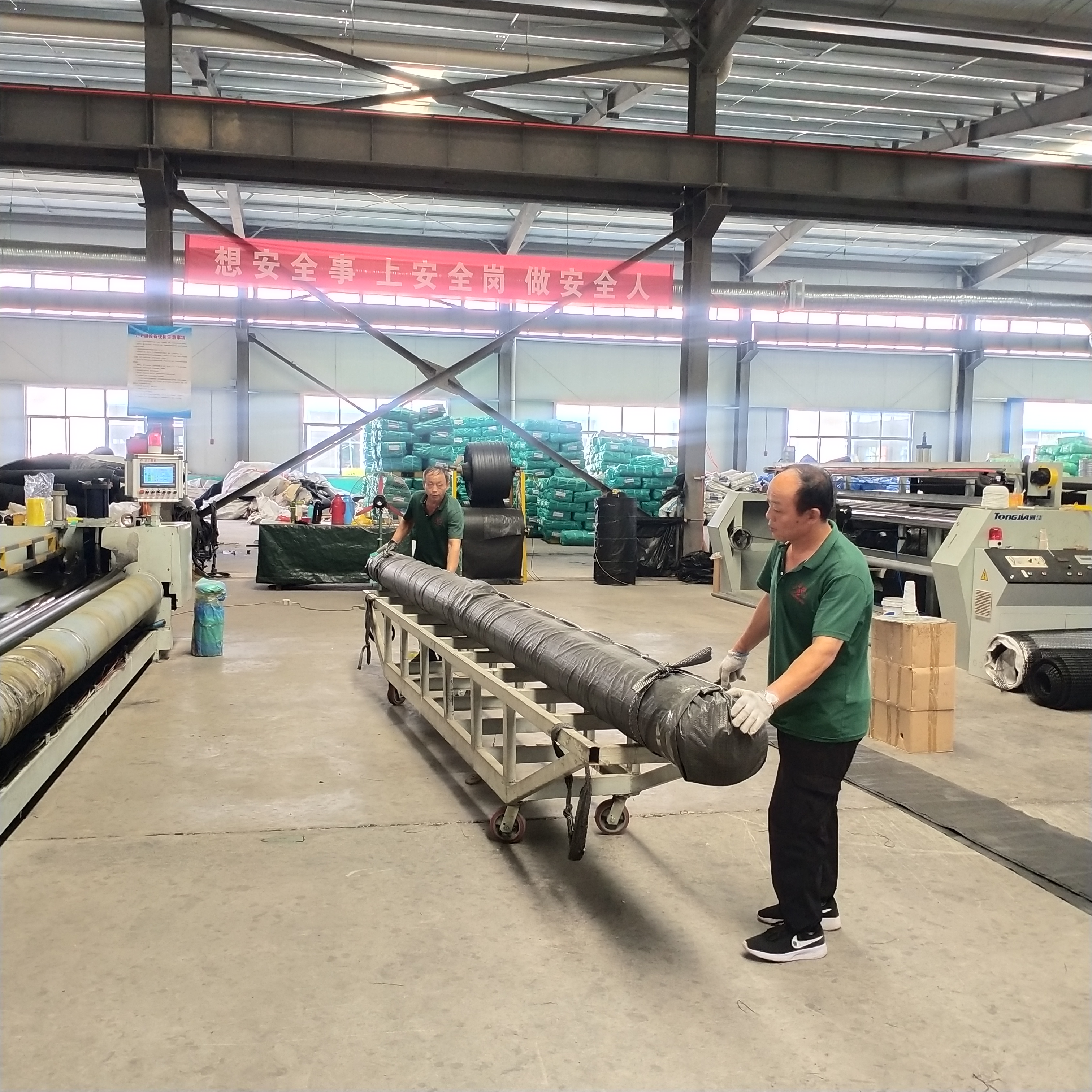 1mm HDPE Geomembrane Pond Liner for Dam Pond Project in Singapore Waterproof Black Blue