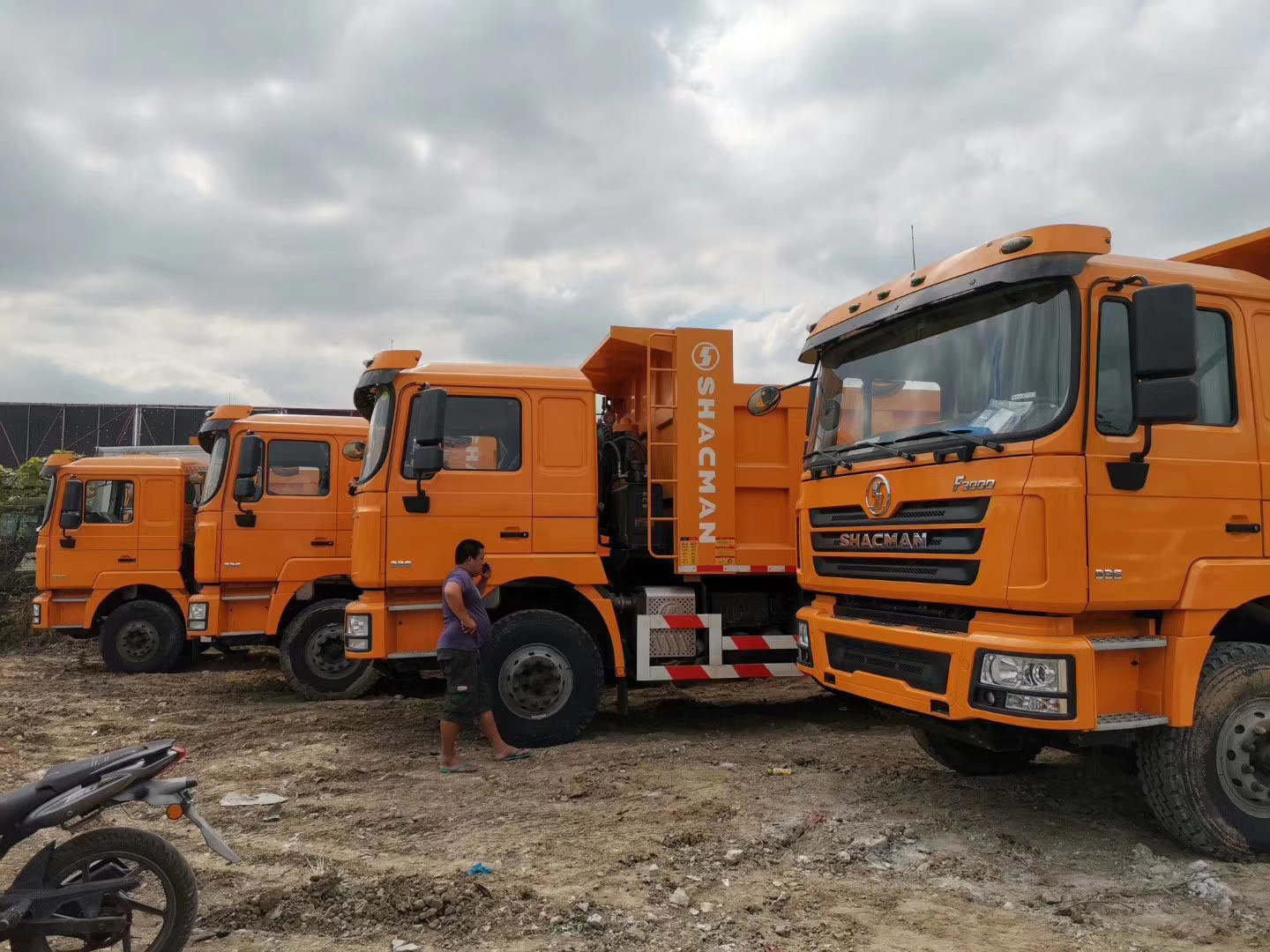 2024 Chinese / China / Cnhtc Best New Official Shacman F3000 Heavy Duty 6X4 HOWO 15t-30t Dump Truck
