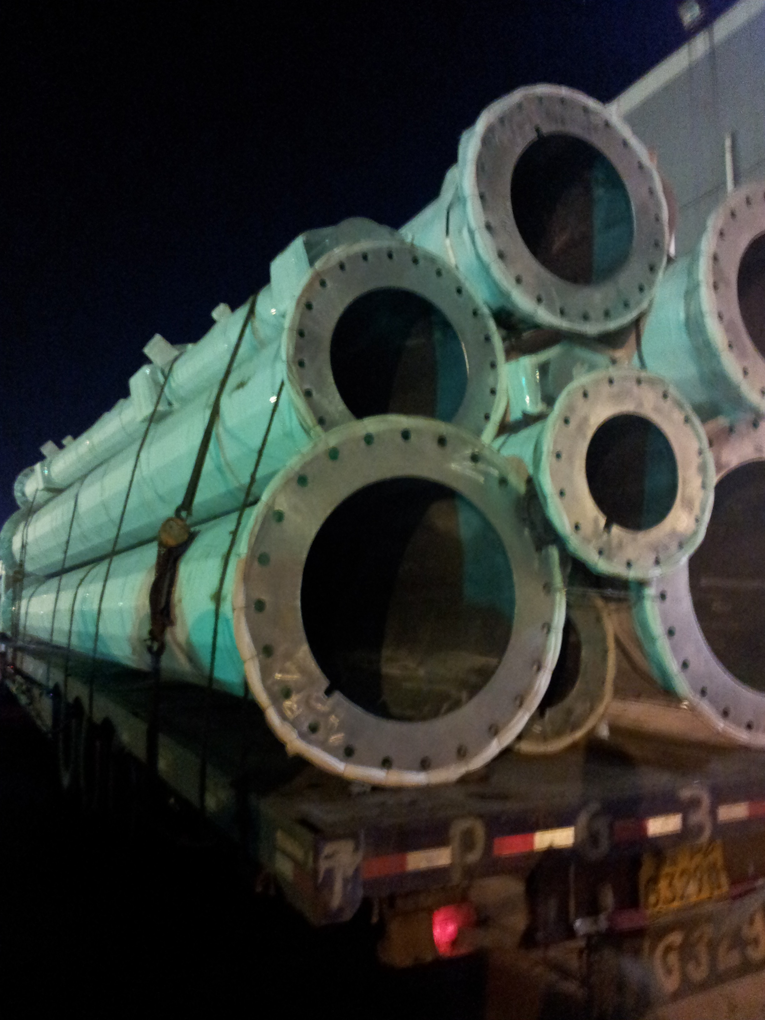 OEM Hot Dip Galvanized Steel Pole With Bitumen Painted Polygonal Poles
