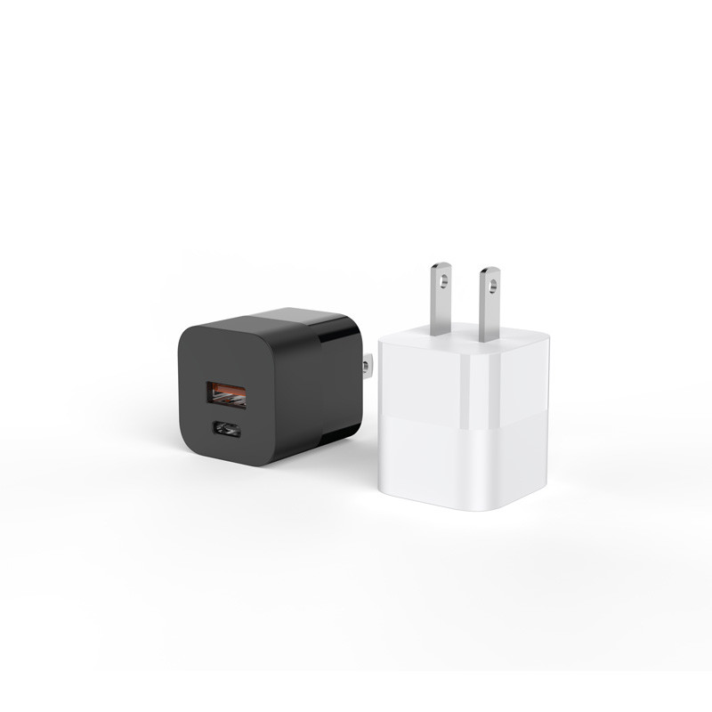 Fast Charging Mini GaN USB Charger ABS PC Plastic Travel Quick Charger