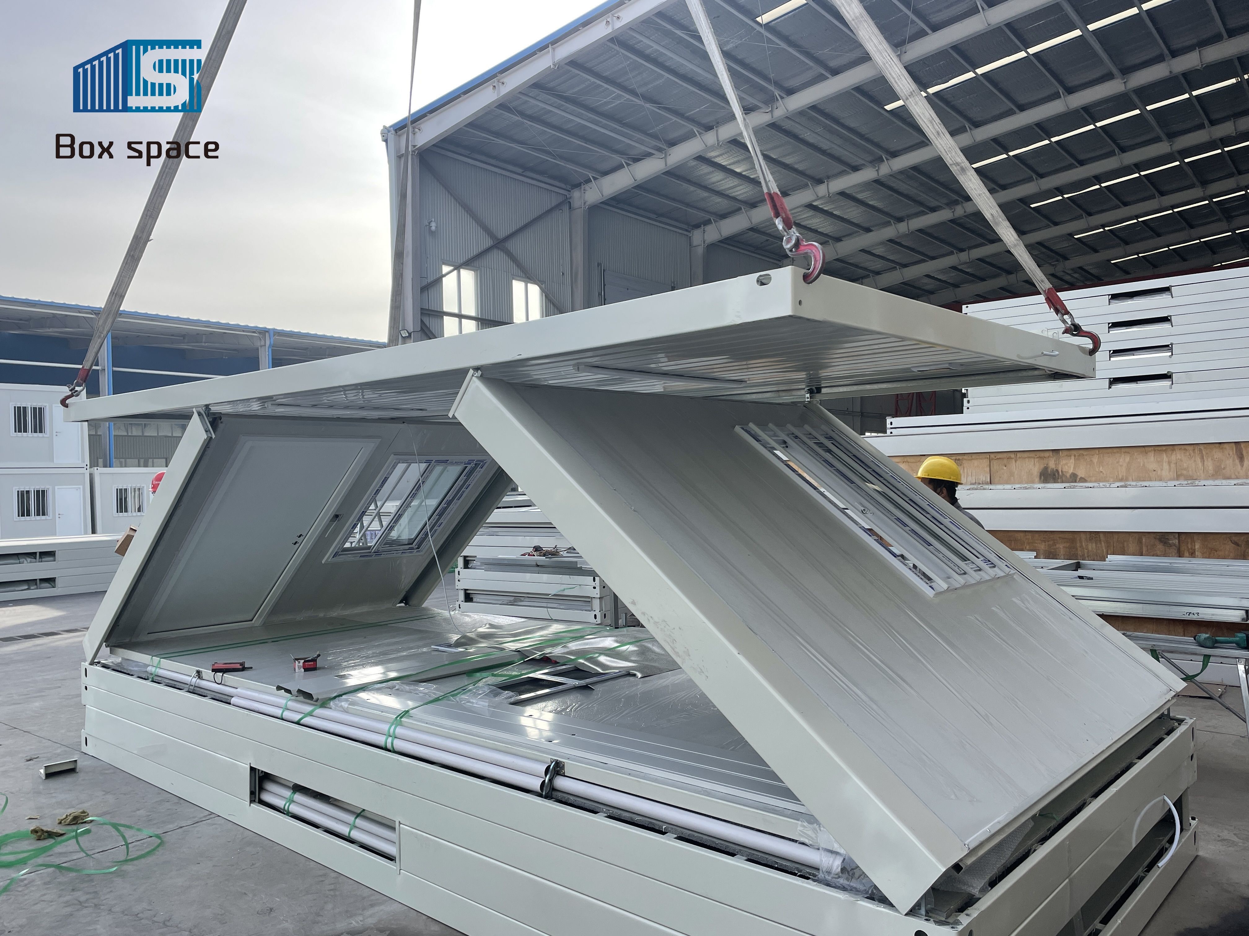 Prefabricated Z Folding Container House Portable Flat Pack Modular Homes