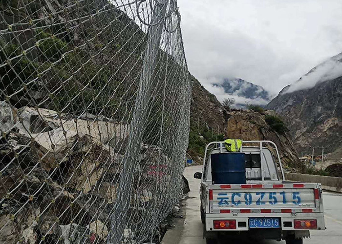 106mm Hole SS304 High Strength Wire Rope Mesh Net Plain Weave