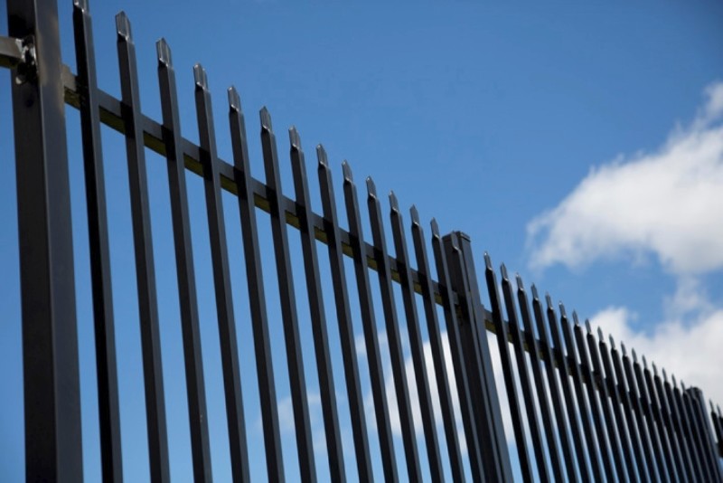Crimped Spear Picket Garrison Fencing Panels 2.1mtr x 2.45m Rails 40mm 19mmx19mm picket spacing 100mm