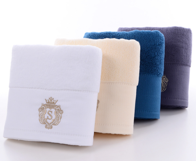 Striped Jacquard Luxury Towels Made of 100% Cotton for Soft and Absorbent Performance