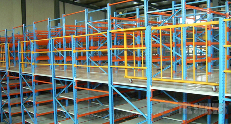Boltless Storage Warehouse Shelf Racks 800-4000kg For Each Layer Weight Capacity